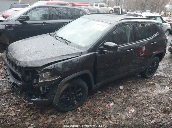3C4NJDAB4MT591792 2021 JEEP COMPASS - Image 2
