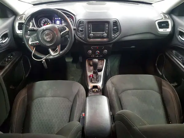 3C4NJDAB5HT640083 2017 JEEP COMPASS - Image 8