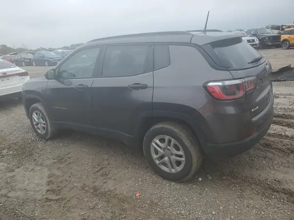 3C4NJDAB5JT100903 2018 JEEP COMPASS - Image 2