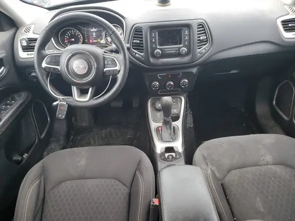 3C4NJDAB5JT100903 2018 JEEP COMPASS - Image 8