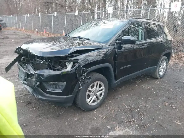 3C4NJDAB5JT103865 2018 JEEP COMPASS - Image 2