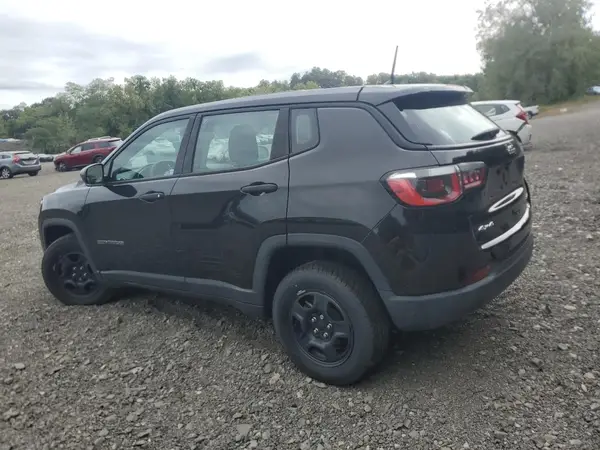 3C4NJDAB5JT107799 2018 JEEP COMPASS - Image 2