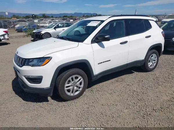 3C4NJDAB5JT201441 2018 JEEP COMPASS - Image 2