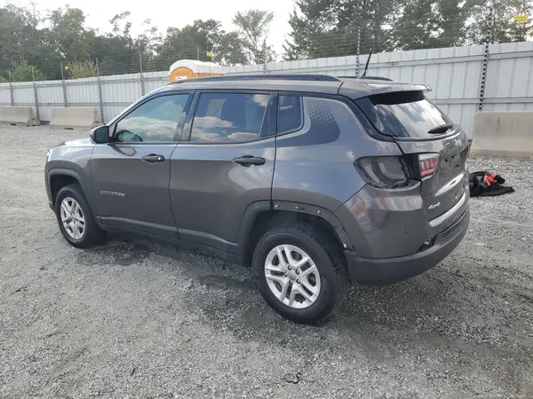 3C4NJDAB5JT211841 2018 JEEP COMPASS - Image 2