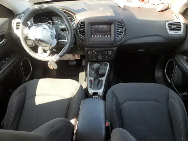 3C4NJDAB5JT248954 2018 JEEP COMPASS - Image 8
