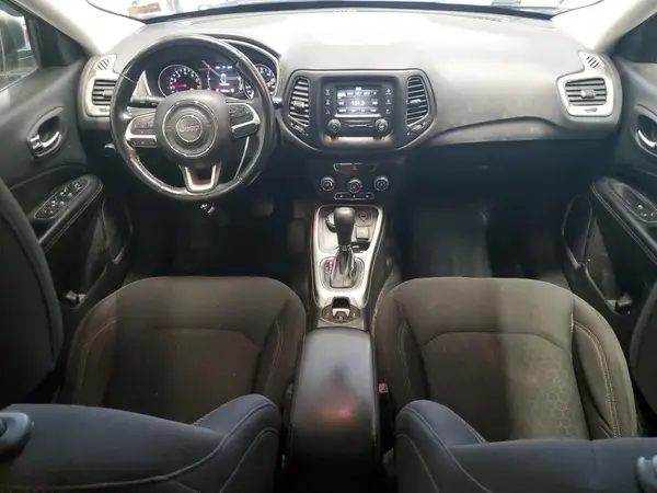 3C4NJDAB5JT303080 2018 JEEP COMPASS - Image 8