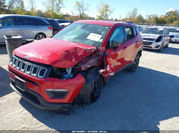 3C4NJDAB5JT328156 2018 JEEP COMPASS - Image 2
