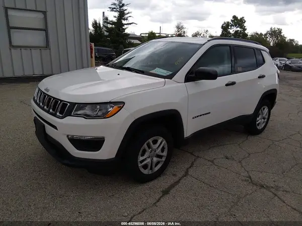 3C4NJDAB5JT392259 2018 JEEP COMPASS - Image 2