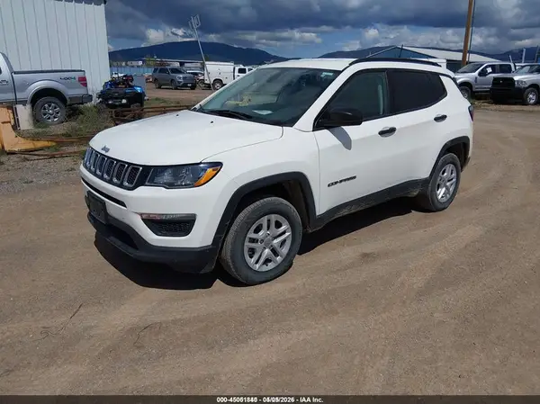 3C4NJDAB5JT392276 2018 JEEP COMPASS - Image 2
