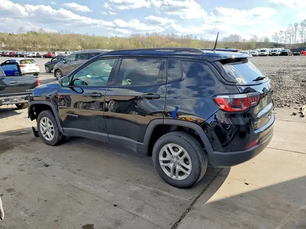 3C4NJDAB5JT401428 2018 JEEP COMPASS - Image 2