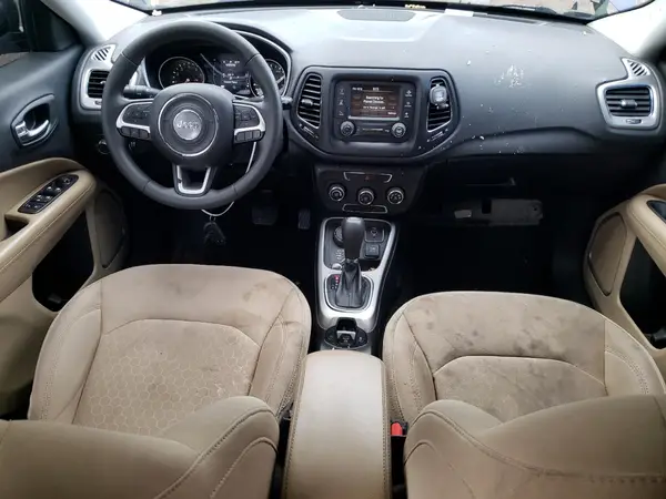 3C4NJDAB5JT422358 2018 JEEP COMPASS - Image 8