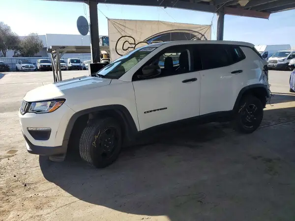 3C4NJDAB5JT482768 2018 JEEP COMPASS - Image 1