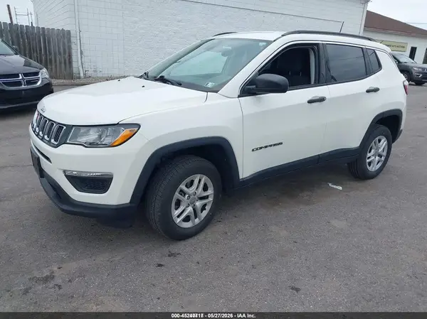 3C4NJDAB5KT620004 2019 JEEP COMPASS - Image 2