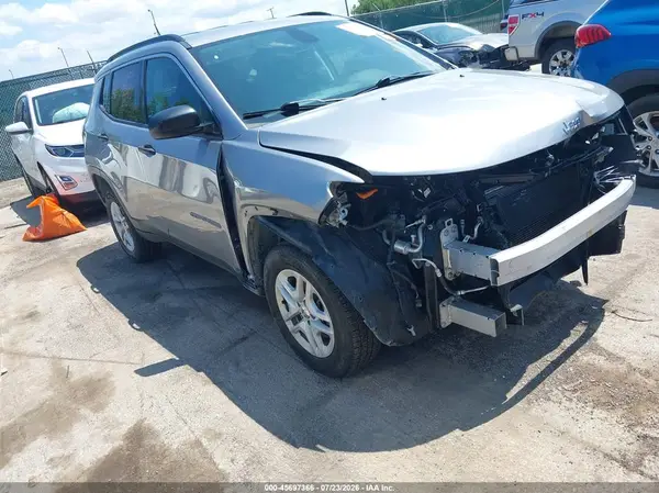 3C4NJDAB5KT674421 2019 JEEP COMPASS - Image 1