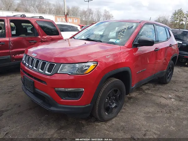 3C4NJDAB5KT686102 2019 JEEP COMPASS - Image 2
