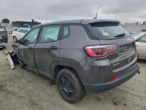 3C4NJDAB5KT761042 2019 JEEP COMPASS - Image 2