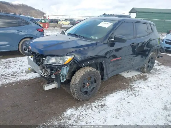 3C4NJDAB5KT802818 2019 JEEP COMPASS - Image 2