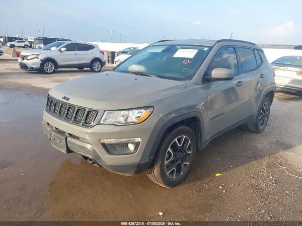 3C4NJDAB5KT847029 2019 JEEP COMPASS - Image 2