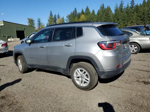 3C4NJDAB5LT107045 2020 JEEP COMPASS - Image 2