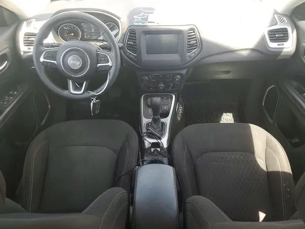 3C4NJDAB5LT210174 2020 JEEP COMPASS - Image 8