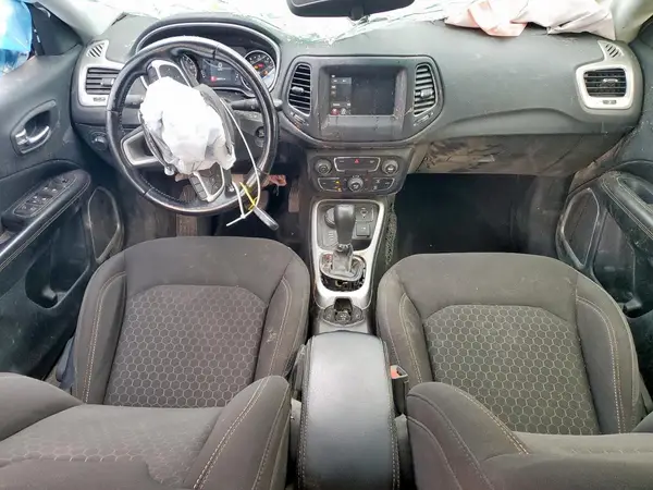 3C4NJDAB5LT210188 2020 JEEP COMPASS - Image 8