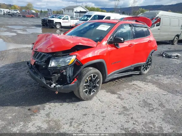 3C4NJDAB5LT242848 2020 JEEP COMPASS - Image 2