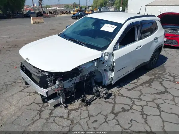3C4NJDAB5LT256426 2020 JEEP COMPASS - Image 2