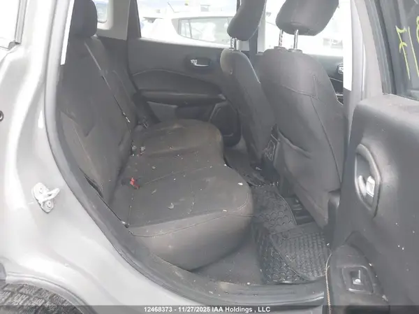 3C4NJDAB5MT569817 2021 JEEP COMPASS - Image 8