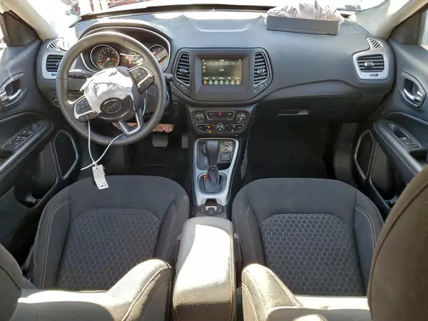 3C4NJDAB5MT578985 2021 JEEP COMPASS - Image 8
