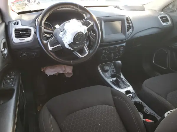 3C4NJDAB5MT591218 2021 JEEP COMPASS - Image 8