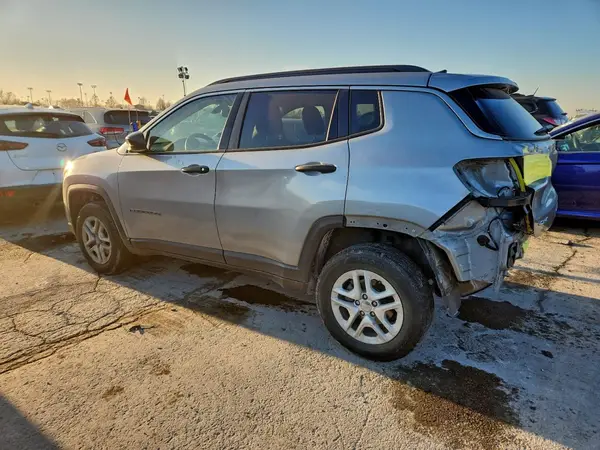 3C4NJDAB5MT598556 2021 JEEP COMPASS - Image 2