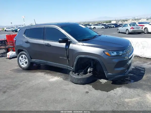 3C4NJDAB5NT205642 2022 JEEP COMPASS - Image 1