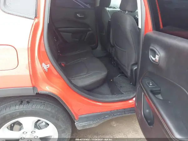 3C4NJDAB6HT642537 2017 JEEP COMPASS - Image 8