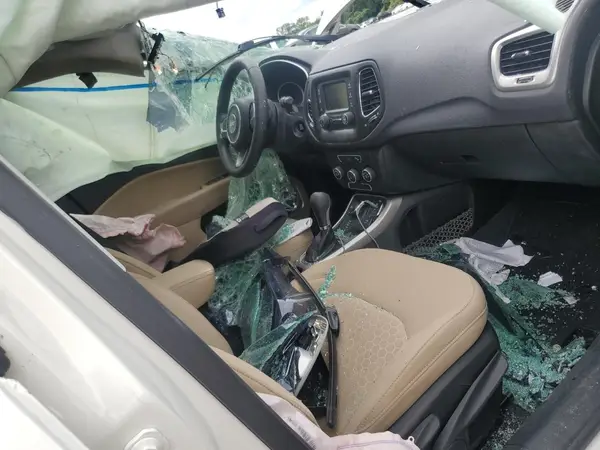 3C4NJDAB6HT658026 2017 JEEP COMPASS - Image 8