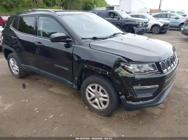 3C4NJDAB6JT100246 2018 JEEP COMPASS - Image 1