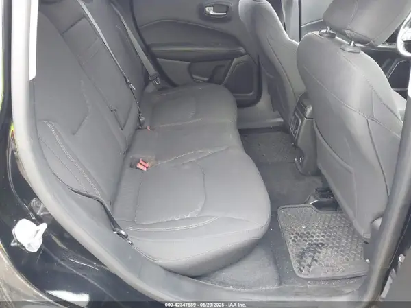 3C4NJDAB6JT100246 2018 JEEP COMPASS - Image 8
