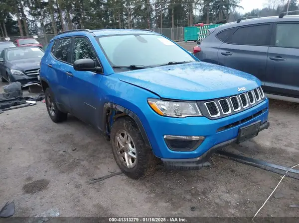 3C4NJDAB6JT100599 2018 JEEP COMPASS - Image 1