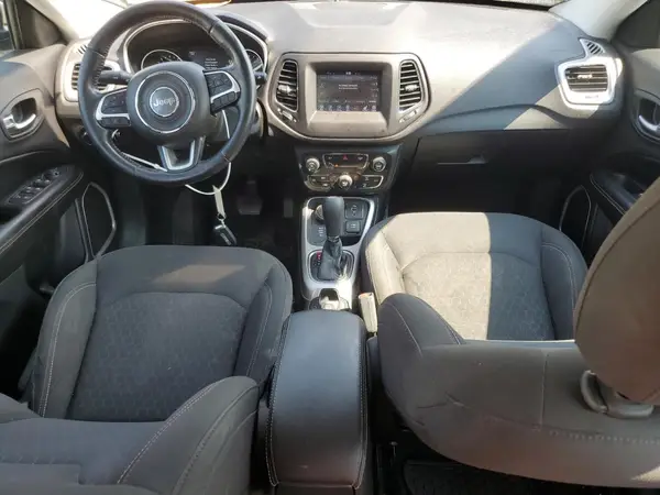 3C4NJDAB6JT103504 2018 JEEP COMPASS - Image 8