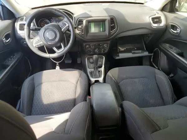 3C4NJDAB6JT190739 2018 JEEP COMPASS - Image 8