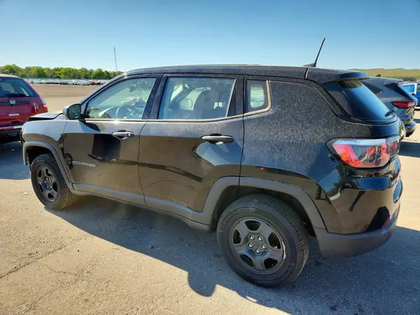 3C4NJDAB6JT205224 2018 JEEP COMPASS - Image 2