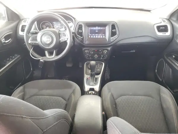 3C4NJDAB6JT261745 2018 JEEP COMPASS - Image 8