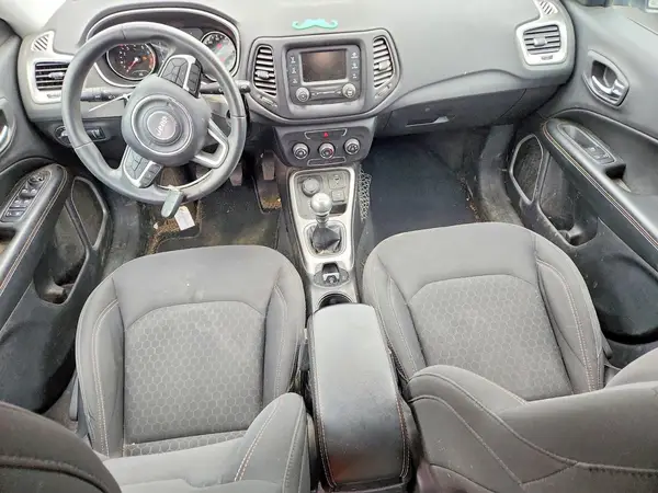 3C4NJDAB6JT308188 2018 JEEP COMPASS - Image 8