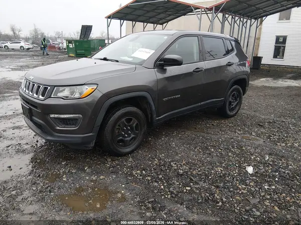 3C4NJDAB6JT424054 2018 JEEP COMPASS - Image 2