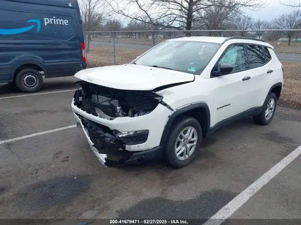 3C4NJDAB6JT456728 2018 JEEP COMPASS - Image 2