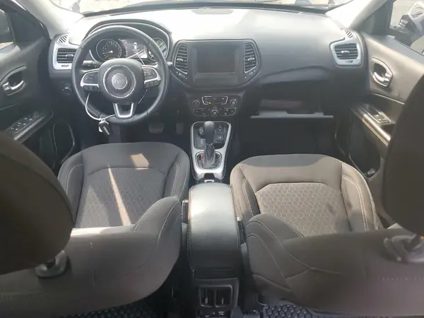 3C4NJDAB6JT492435 2018 JEEP COMPASS - Image 8