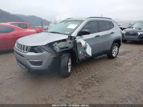 3C4NJDAB6KT781168 2019 JEEP COMPASS - Image 2