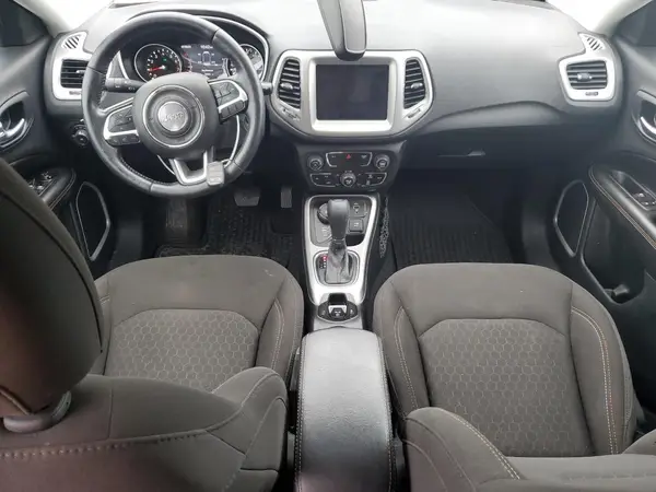 3C4NJDAB6LT205226 2020 JEEP COMPASS - Image 8