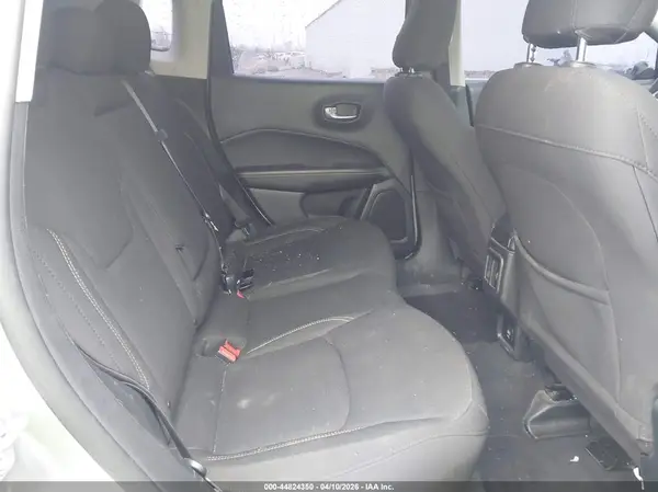 3C4NJDAB6MT537359 2021 JEEP COMPASS - Image 8