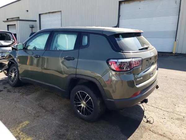 3C4NJDAB6MT568269 2021 JEEP COMPASS - Image 2