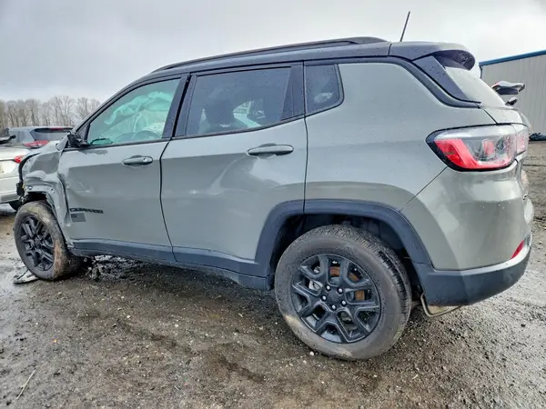 3C4NJDAB6MT591275 2021 JEEP COMPASS - Image 2
